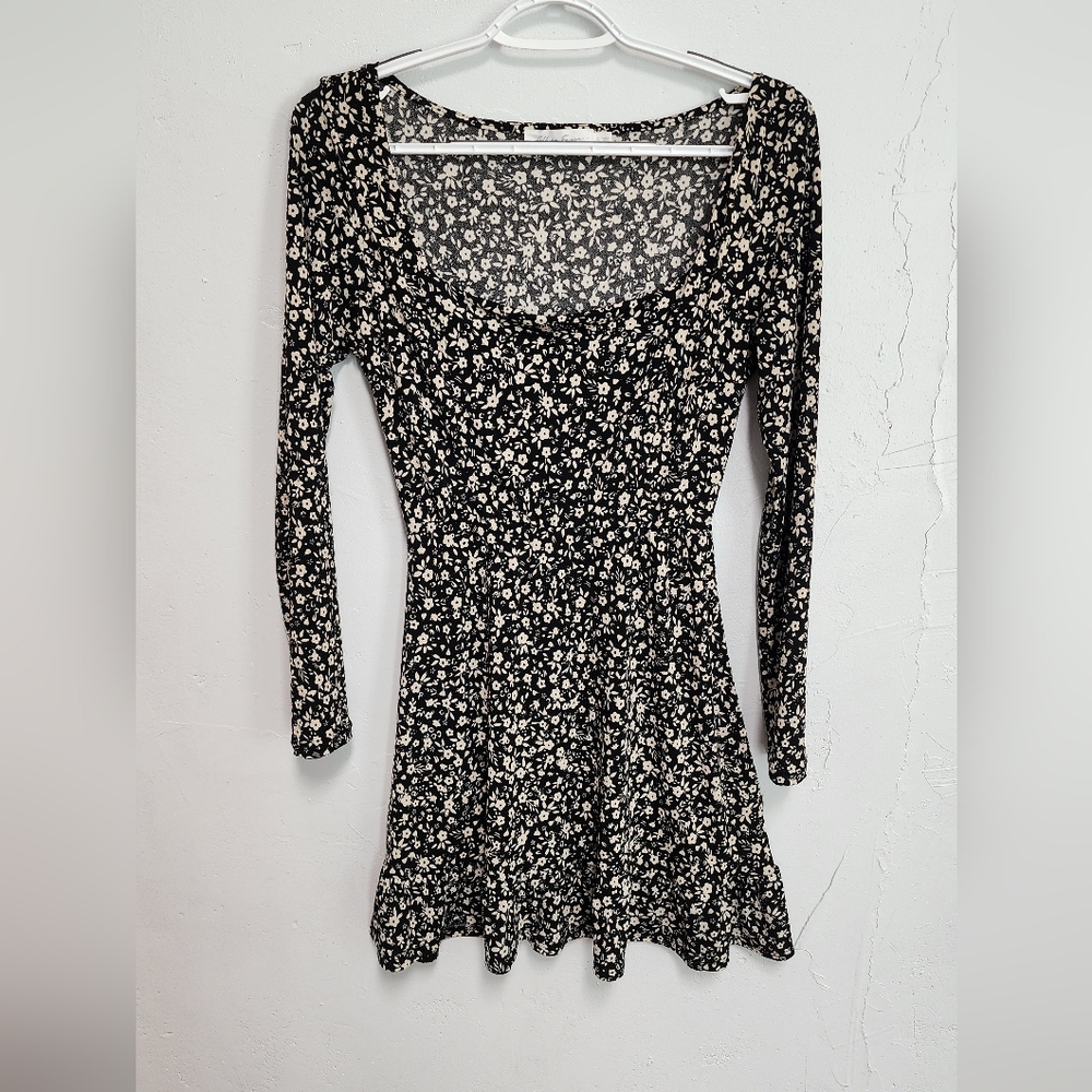 All in Favor Black and Cream Floral Long Sleeve Dress